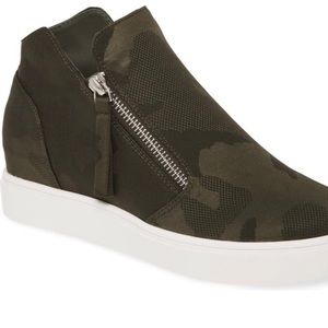 Steve Madden high tops sz 10